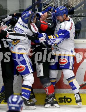 EBEL. Eishockey Bundesliga. VSV gegen HC TWK Innsbruck. Frederik Allard, Scott Kosmachuk,   (VSV), Christof Kromp (Innsbruck). Villach, am 7.2.2021.
Foto: Kuess
www.qspictures.net
---
pressefotos, pressefotografie, kuess, qs, qspictures, sport, bild, bilder, bilddatenbank