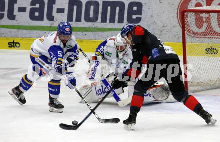 EBEL. Eishockey Bundesliga. VSV gegen HC TWK Innsbruck.  Matt Mangene, Jakub Sedlacek,  (VSV),  Deven Gregory Sideroff (Innsbruck). Villach, am 7.2.2021.
Foto: Kuess
www.qspictures.net
---
pressefotos, pressefotografie, kuess, qs, qspictures, sport, bild, bilder, bilddatenbank