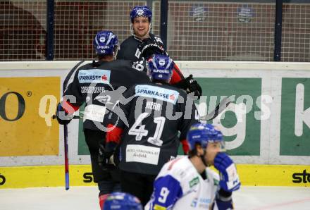 EBEL. Eishockey Bundesliga. VSV gegen HC TWK Innsbruck.  Torjubel Deven Gregory Sideroff, Braden Dean Christoffer, Samuel Michael Herr (Innsbruck). Villach, am 7.2.2021.
Foto: Kuess
www.qspictures.net
---
pressefotos, pressefotografie, kuess, qs, qspictures, sport, bild, bilder, bilddatenbank