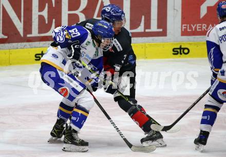 EBEL. Eishockey Bundesliga. VSV gegen HC TWK Innsbruck. Johannes Tschurnig,   (VSV), Jonathan Racine-Clarke (Innsbruck). Villach, am 7.2.2021.
Foto: Kuess
www.qspictures.net
---
pressefotos, pressefotografie, kuess, qs, qspictures, sport, bild, bilder, bilddatenbank