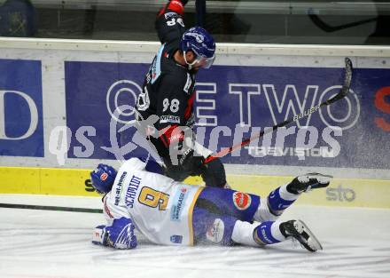 EBEL. Eishockey Bundesliga. VSV gegen HC TWK Innsbruck. Kevin Schmidt,   (VSV), Jan Lattner (Innsbruck). Villach, am 7.2.2021.
Foto: Kuess
www.qspictures.net
---
pressefotos, pressefotografie, kuess, qs, qspictures, sport, bild, bilder, bilddatenbank