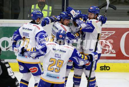 EBEL. Eishockey Bundesliga. VSV gegen Dornbirn Bulldogs.  Torjubel Jamie Fraser, Scott Kosmachuk, Jordan Caron, Josef Hrabal, Sahir Gill (VSV). Villach, am 14.2.2021.
Foto: Kuess
www.qspictures.net
---
pressefotos, pressefotografie, kuess, qs, qspictures, sport, bild, bilder, bilddatenbank