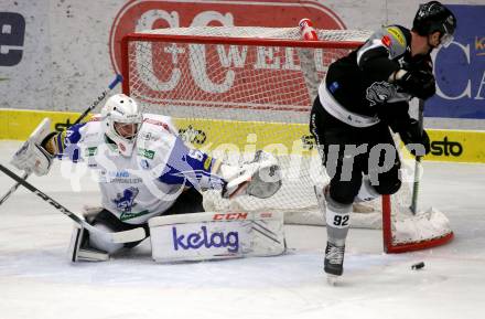 EBEL. Eishockey Bundesliga. VSV gegen Dornbirn Bulldogs.  Jakub Sedlacek,  (VSV), Stefan Haeussle (Dornbirn). Villach, am 14.2.2021.
Foto: Kuess
www.qspictures.net
---
pressefotos, pressefotografie, kuess, qs, qspictures, sport, bild, bilder, bilddatenbank
