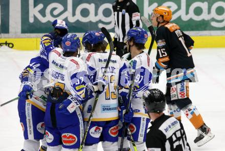EBEL. Eishockey Bundesliga. VSV gegen Black Wings 1992. Torjubel Jamie Fraser, Jerry Pollastrone, Renars Krastenbergs, Matt Mangene, Chris Collins  (VSV). Villach, am 14.2.2021.
Foto: Kuess
www.qspictures.net
---
pressefotos, pressefotografie, kuess, qs, qspictures, sport, bild, bilder, bilddatenbank