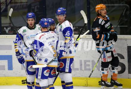 EBEL. Eishockey Bundesliga. VSV gegen Black Wings 1992. Torjubel Jordan Caron, Sahir Gill, Kevin Schmidt, Raphael Wolf  (VSV). Villach, am 14.2.2021.
Foto: Kuess
www.qspictures.net
---
pressefotos, pressefotografie, kuess, qs, qspictures, sport, bild, bilder, bilddatenbank