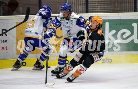 EBEL. Eishockey Bundesliga. VSV gegen Black Wings 1992.  Stefan Bacher,  (VSV), Brian Lebler (Linz). Villach, am 14.2.2021.
Foto: Kuess
www.qspictures.net
---
pressefotos, pressefotografie, kuess, qs, qspictures, sport, bild, bilder, bilddatenbank