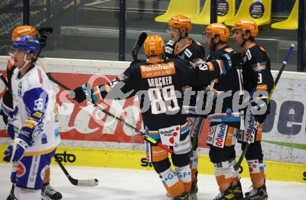 EBEL. Eishockey Bundesliga. VSV gegen Black Wings 1992. Torjubel Atte Karpoinen, Zintis Nauris Zusevics, Marco Brucker, Marc Andre Dorion (Linz). Villach, am 14.2.2021.
Foto: Kuess
www.qspictures.net
---
pressefotos, pressefotografie, kuess, qs, qspictures, sport, bild, bilder, bilddatenbank