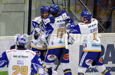 EBEL. Eishockey Bundesliga. VSV gegen Black Wings 1992. Torjubel Scott Kosmachuk, Jordan Caron, Kevin Schmidt, Sahir Gill  (VSV). Villach, am 14.2.2021.
Foto: Kuess
www.qspictures.net
---
pressefotos, pressefotografie, kuess, qs, qspictures, sport, bild, bilder, bilddatenbank