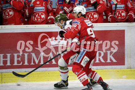 EBEL. Eishockey Bundesliga. KAC gegen	HCB Suedtirol Alperia. Matthew Fraser,  (KAC), Dennis Robertson (Bozen). Klagenfurt, am 21.2.2021.
Foto: Kuess
www.qspictures.net

---
pressefotos, pressefotografie, kuess, qs, qspictures, sport, bild, bilder, bilddatenbank