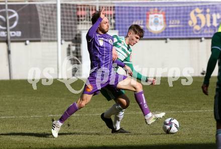 Fussball 2. Liga. SK Austria Klagenfurt gegen  SK Rapid II.  Simon Straudi (Klagenfurt), Almer Softic (Rapid). Klagenfurt, am 21.2.2021.
Foto: Kuess
www.qspictures.net
---
pressefotos, pressefotografie, kuess, qs, qspictures, sport, bild, bilder, bilddatenbank