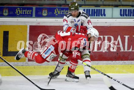 EBEL. Eishockey Bundesliga. KAC gegen	HCB Suedtirol Alperia. Stefan Geier,  (KAC), Nicholas Plastino (Bozen). Klagenfurt, am 21.2.2021.
Foto: Kuess
www.qspictures.net

---
pressefotos, pressefotografie, kuess, qs, qspictures, sport, bild, bilder, bilddatenbank