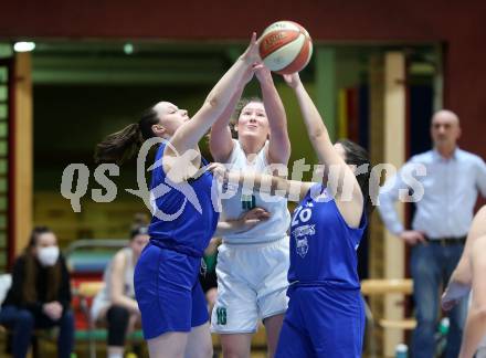 Basketball Damen Superliga 2020/2021. Grunddurchgang 13. Runde.  KOS Celovec Damen gegen  Vienna D.C. Timberwolves. Anna Kowatsch (KOS Celovec), Sari Kindl , Ines Lovric (Vienna D.C. Timberwolves). Klagenfurt, am 20.2.2021.
Foto: Kuess
www.qspictures.net

---
pressefotos, pressefotografie, kuess, qs, qspictures, sport, bild, bilder, bilddatenbank