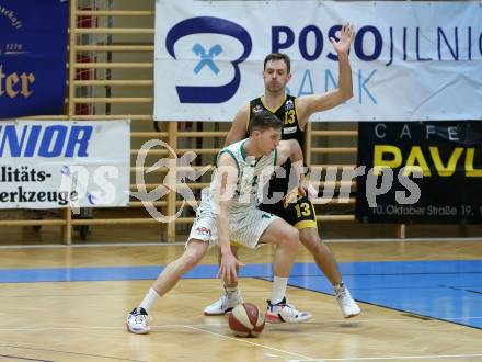 Basketball Zweite Liga 2020/2021. Grunddurchgang 20. Runde. KOS Celovec gegen  Fuerstenfeld Panthers. Lovro Fizuleto (KOS Celovec), Krzysztof Kawalek (Fuerstenfeld). Klagenfurt, am 20.2.2021.
Foto: Kuess
www.qspictures.net

---
pressefotos, pressefotografie, kuess, qs, qspictures, sport, bild, bilder, bilddatenbank