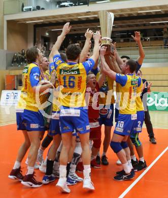Volleyball. Austria Volley Cup. HCup. SK Zadruga Aich/Dob gegen VCA Amstetten.  Jubel  (Aich/Dob). Bleiburg, am 21.2.2021.
Foto: Kuess
www.qspictures.net
---
pressefotos, pressefotografie, kuess, qs, qspictures, sport, bild, bilder, bilddatenbank