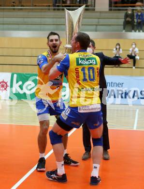 Volleyball. Austria Volley Cup. HCup. SK Zadruga Aich/Dob gegen VCA Amstetten.  Jubel Maximilian LANDFAHRER, Nejc PUSNIK (Aich/Dob). Bleiburg, am 21.2.2021.
Foto: Kuess
www.qspictures.net
---
pressefotos, pressefotografie, kuess, qs, qspictures, sport, bild, bilder, bilddatenbank