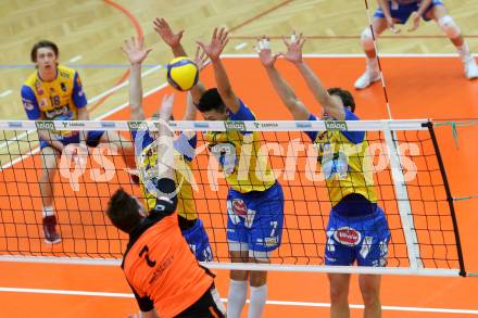 Volleyball. Austria Volley Cup. HCup. SK Zadruga Aich/Dob gegen VCA Amstetten.  Blazej PODLESNY, Victor Hugo MIRANDA de ALCANTARA, Sergej DROBNIC (Aich/Dob). Bleiburg, am 21.2.2021.
Foto: Kuess
www.qspictures.net
---
pressefotos, pressefotografie, kuess, qs, qspictures, sport, bild, bilder, bilddatenbank
