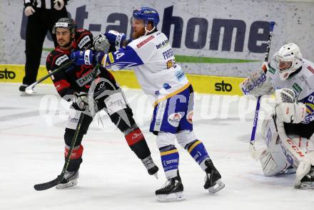 EBEL. Eishockey Bundesliga. VSV gegen iClinic Bratislava Capitals.  Jamie Fraser, (VSV), Maxime Fortier  (Bratislava). Villach, am 3.5.2021.
Foto: Kuess
www.qspictures.net
---
pressefotos, pressefotografie, kuess, qs, qspictures, sport, bild, bilder, bilddatenbank