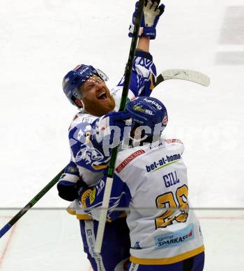 EBEL. Eishockey Bundesliga. VSV gegen iClinic Bratislava Capitals. Torjubel Jamie Fraser, Sahir Gill  (VSV). Villach, am 3.5.2021.
Foto: Kuess
www.qspictures.net
---
pressefotos, pressefotografie, kuess, qs, qspictures, sport, bild, bilder, bilddatenbank