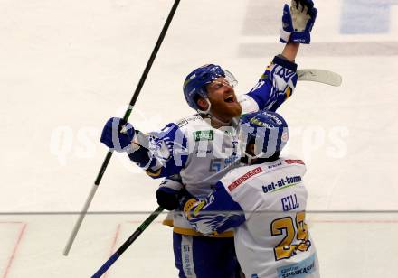 EBEL. Eishockey Bundesliga. VSV gegen iClinic Bratislava Capitals. Torjubel Jamie Fraser, Sahir Gill  (VSV). Villach, am 3.5.2021.
Foto: Kuess
www.qspictures.net
---
pressefotos, pressefotografie, kuess, qs, qspictures, sport, bild, bilder, bilddatenbank