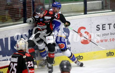 EBEL. Eishockey Bundesliga. VSV gegen iClinic Bratislava Capitals. Felix Maxa,   (VSV), Martin Chovan (Bratislava). Villach, am 3.5.2021.
Foto: Kuess
www.qspictures.net
---
pressefotos, pressefotografie, kuess, qs, qspictures, sport, bild, bilder, bilddatenbank