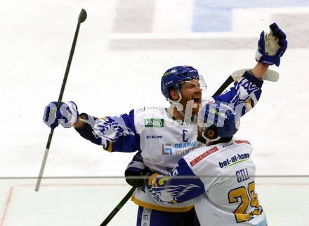 EBEL. Eishockey Bundesliga. VSV gegen iClinic Bratislava Capitals.   Torjubel Jamie Fraser, Sahir Gill (VSV). Villach, am 3.5.2021.
Foto: Kuess
www.qspictures.net
---
pressefotos, pressefotografie, kuess, qs, qspictures, sport, bild, bilder, bilddatenbank