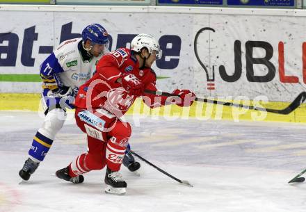 EBEL. Eishockey Bundesliga. KAC gegen	VSV. Matthew Fraser, (KAC),   Josef Hrabal  (VSV). Klagenfurt, am 12.3.2021.
Foto: Kuess
www.qspictures.net

---
pressefotos, pressefotografie, kuess, qs, qspictures, sport, bild, bilder, bilddatenbank