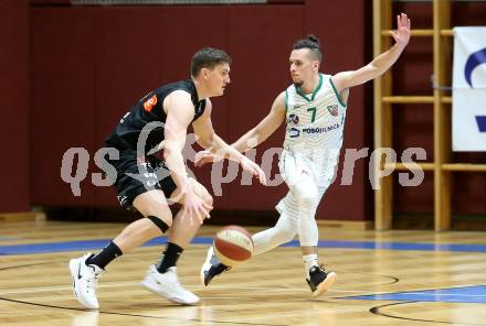 Basketball Zweite Liga 2020/2021. Grunddurchgang 22. Runde. KOS Celovec gegen  Guessing/Jennersdorf Blackbirds. Anze Kos,  (KOS Celovec),  Sebastian Koch (Blackbirds). Klagenfurt, am 13.3.2021.
Foto: Kuess
www.qspictures.net

---
pressefotos, pressefotografie, kuess, qs, qspictures, sport, bild, bilder, bilddatenbank