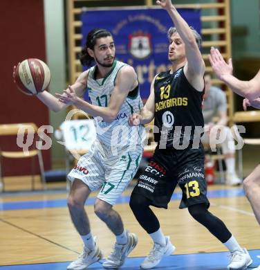 Basketball Zweite Liga 2020/2021. Grunddurchgang 22. Runde. KOS Celovec gegen  Guessing/Jennersdorf Blackbirds. Volkan Oezdemir,  (KOS Celovec),  Philipp Horvath (Blackbirds). Klagenfurt, am 13.3.2021.
Foto: Kuess
www.qspictures.net

---
pressefotos, pressefotografie, kuess, qs, qspictures, sport, bild, bilder, bilddatenbank