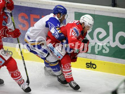 EBEL. Eishockey Bundesliga. VSV gegen KAC. Sebastian Zauner,   (VSV),  Johannes Bischofberger (KAC). Villach, am 14.3.2021.
Foto: Kuess
www.qspictures.net
---
pressefotos, pressefotografie, kuess, qs, qspictures, sport, bild, bilder, bilddatenbank