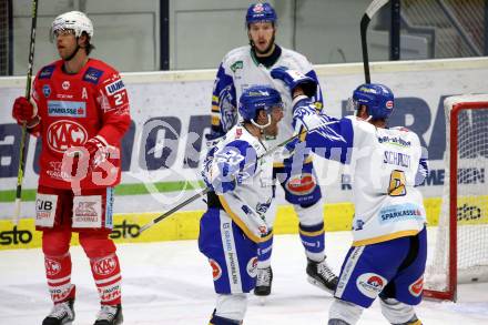 EBEL. Eishockey Bundesliga. VSV gegen KAC.  Torjubel Martin Ulmer, Kevin Schmidt (VSV). Villach, am 19.3.2021.
Foto: Kuess
www.qspictures.net
---
pressefotos, pressefotografie, kuess, qs, qspictures, sport, bild, bilder, bilddatenbank