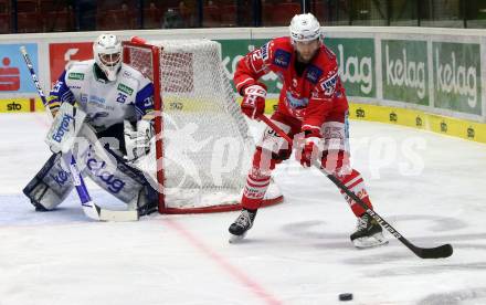 EBEL. Eishockey Bundesliga. VSV gegen KAC.  Alexander Schmidt,  (VSV),  Rok Ticar (KAC). Villach, am 19.3.2021.
Foto: Kuess
www.qspictures.net
---
pressefotos, pressefotografie, kuess, qs, qspictures, sport, bild, bilder, bilddatenbank