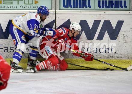 EBEL. Eishockey Bundesliga. KAC gegen	VSV. Michael Kernberger,  (KAC),   Matt Mangene (VSV). Klagenfurt, am 21.3.2021.
Foto: Kuess
www.qspictures.net

---
pressefotos, pressefotografie, kuess, qs, qspictures, sport, bild, bilder, bilddatenbank