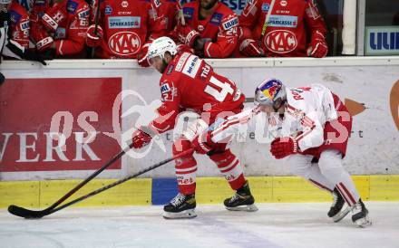 EBEL. Eishockey Bundesliga. KAC gegen	EC Red Bull Salzburg. Rok Ticar,  (KAC),  Tim Luca Harnisch (Salzburg). Klagenfurt, am 28.3.2021.
Foto: Kuess
www.qspictures.net

---
pressefotos, pressefotografie, kuess, qs, qspictures, sport, bild, bilder, bilddatenbank