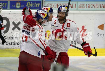 EBEL. Eishockey Bundesliga. KAC gegen	EC Red Bull Salzburg. Torjubel Stefan Espeland, Jack Skille, Thomas Raffl   (Salzburg). Klagenfurt, am 28.3.2021.
Foto: Kuess
www.qspictures.net

---
pressefotos, pressefotografie, kuess, qs, qspictures, sport, bild, bilder, bilddatenbank