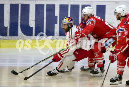 EBEL. Eishockey Bundesliga. KAC gegen	EC Red Bull Salzburg. Thomas Vallant,  (KAC), Florian Baltram  (Salzburg). Klagenfurt, am 28.3.2021.
Foto: Kuess
www.qspictures.net

---
pressefotos, pressefotografie, kuess, qs, qspictures, sport, bild, bilder, bilddatenbank