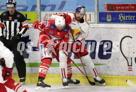 EBEL. Eishockey Bundesliga. KAC gegen	EC Red Bull Salzburg. Rok Ticar,  (KAC), Alexander Pallestrang  (Salzburg). Klagenfurt, am 28.3.2021.
Foto: Kuess
www.qspictures.net

---
pressefotos, pressefotografie, kuess, qs, qspictures, sport, bild, bilder, bilddatenbank