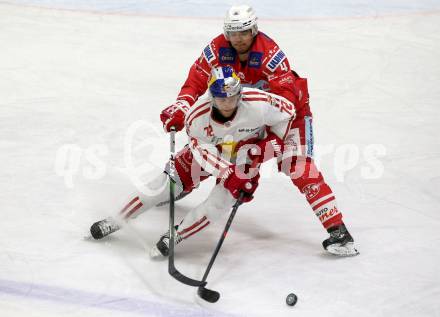 EBEL. Eishockey Bundesliga. KAC gegen	EC Red Bull Salzburg. Kele Steffler (KAC), John Hughes   (Salzburg). Klagenfurt, am 1.4.2021.
Foto: Kuess
www.qspictures.net

---
pressefotos, pressefotografie, kuess, qs, qspictures, sport, bild, bilder, bilddatenbank