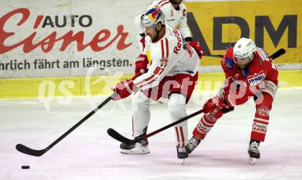 EBEL. Eishockey Bundesliga. KAC gegen	EC Red Bull Salzburg. Rok Ticar,  (KAC), David McIntyre  (Salzburg). Klagenfurt, am 1.4.2021.
Foto: Kuess
www.qspictures.net

---
pressefotos, pressefotografie, kuess, qs, qspictures, sport, bild, bilder, bilddatenbank