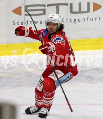 EBEL. Eishockey Bundesliga. KAC gegen	EC Red Bull Salzburg. Torjubel Samuel Witting (KAC). Klagenfurt, am 1.4.2021.
Foto: Kuess
www.qspictures.net

---
pressefotos, pressefotografie, kuess, qs, qspictures, sport, bild, bilder, bilddatenbank