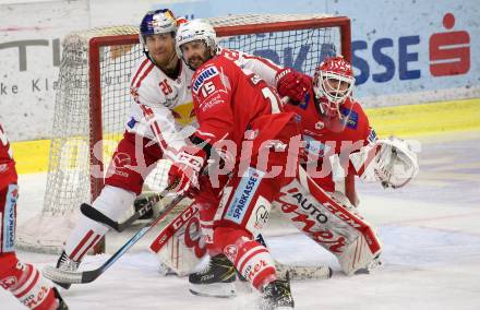 EBEL. Eishockey Bundesliga. KAC gegen	EC Red Bull Salzburg. Blaz Gregorc, Sebastian Dahm,  (KAC),  Peter Hochkofler (Salzburg). Klagenfurt, am 1.4.2021.
Foto: Kuess
www.qspictures.net

---
pressefotos, pressefotografie, kuess, qs, qspictures, sport, bild, bilder, bilddatenbank
