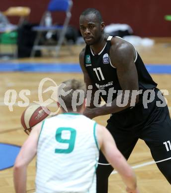 Basketball Zweite Liga 2020/2021. Playoffs. VF2. KOS Celovec gegen  Raiders Tirol.  John Franklyn Gardiner (Tirol). Klagenfurt, am 3.4.2021.
Foto: Kuess
www.qspictures.net

---
pressefotos, pressefotografie, kuess, qs, qspictures, sport, bild, bilder, bilddatenbank