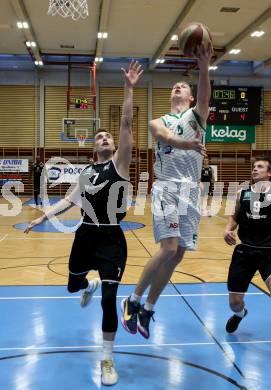 Basketball Zweite Liga 2020/2021. Playoffs. VF2. KOS Celovec gegen  Raiders Tirol. Andi Smrtnik (KOS Celovec), Rene Gradolnik (Tirol). Klagenfurt, am 3.4.2021.
Foto: Kuess
www.qspictures.net

---
pressefotos, pressefotografie, kuess, qs, qspictures, sport, bild, bilder, bilddatenbank