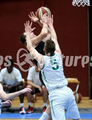 Basketball Zweite Liga 2020/2021. Playoffs. VF2. KOS Celovec gegen  Raiders Tirol. Andi Smrtnik  (KOS Celovec), Oliver Vujakovic (Tirol). Klagenfurt, am 3.4.2021.
Foto: Kuess
www.qspictures.net

---
pressefotos, pressefotografie, kuess, qs, qspictures, sport, bild, bilder, bilddatenbank