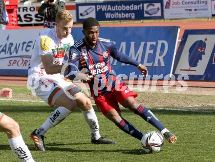 Fussball. Bundesliga. RZ Pellets WAC gegen SK Rapid. Jonathan Scherzer,  (WAC), Kelvin Arase (Rapid). Wolfsberg, am 4.4.2021.
Foto: Kuess
www.qspictures.net

---
pressefotos, pressefotografie, kuess, qs, qspictures, sport, bild, bilder, bilddatenbank