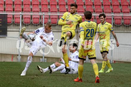 Fussball 2. Liga. SK Austria Klagenfurt gegen  SV Lafnitz. Benjamin Hadzic,  (Klagenfurt),  Julian Tomka  (Lafnitz). Klagenfurt, am 5.4.2021.
Foto: Kuess
www.qspictures.net
---
pressefotos, pressefotografie, kuess, qs, qspictures, sport, bild, bilder, bilddatenbank