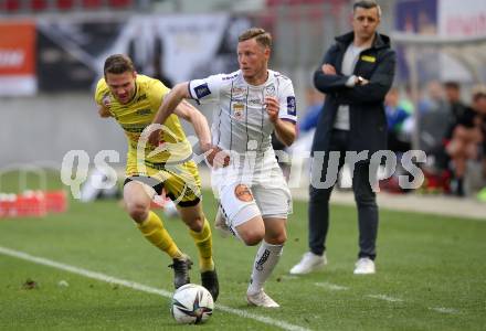 Fussball 2. Liga. SK Austria Klagenfurt gegen  SV Lafnitz. Fabian Miesenboeck,  (Klagenfurt),  Christoph Gschiel  (Lafnitz). Klagenfurt, am 5.4.2021.
Foto: Kuess
www.qspictures.net
---
pressefotos, pressefotografie, kuess, qs, qspictures, sport, bild, bilder, bilddatenbank