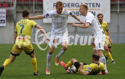 Fussball 2. Liga. SK Austria Klagenfurt gegen  SV Lafnitz. Florian Jaritz, Christopher Cvetko,  (Klagenfurt),  Daniel Gremsl, Christoph Gschiel  (Lafnitz). Klagenfurt, am 5.4.2021.
Foto: Kuess
www.qspictures.net
---
pressefotos, pressefotografie, kuess, qs, qspictures, sport, bild, bilder, bilddatenbank