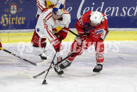 EBEL. Eishockey Bundesliga. KAC gegen	EC Red Bull Salzburg. Manuel Ganahl,  (KAC), John Hughes  (Salzburg). Klagenfurt, am 5.4.2021.
Foto: Kuess
www.qspictures.net

---
pressefotos, pressefotografie, kuess, qs, qspictures, sport, bild, bilder, bilddatenbank
