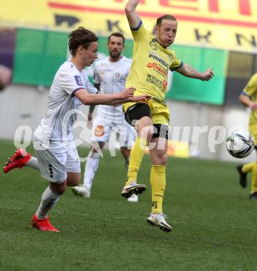 Fussball 2. Liga. SK Austria Klagenfurt gegen  SV Lafnitz. Alex Timossi Andersson, (Klagenfurt),  Mario Kroepfl   (Lafnitz). Klagenfurt, am 5.4.2021.
Foto: Kuess
www.qspictures.net
---
pressefotos, pressefotografie, kuess, qs, qspictures, sport, bild, bilder, bilddatenbank