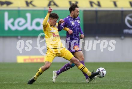 Fussball 2. Liga. SK Austria Klagenfurt gegen  Kapfenberger SV.  Simon Straudi,  (Klagenfurt), Martin Gschiel   (Kapfenberger SV). Klagenfurt, am 9.4.2021.
Foto: Kuess
www.qspictures.net
---
pressefotos, pressefotografie, kuess, qs, qspictures, sport, bild, bilder, bilddatenbank